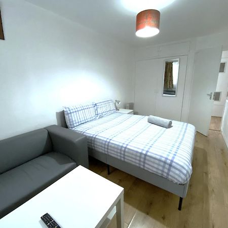 Laret Guest House Londra Esterno foto